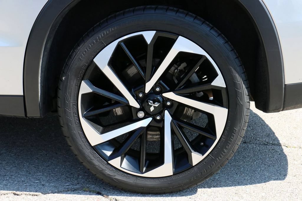 Used 2024 Mitsubishi Outlander SE AWD/4WD image 10