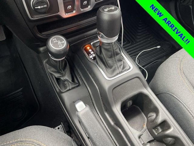 Used 2025 Jeep Wrangler Sport image 12