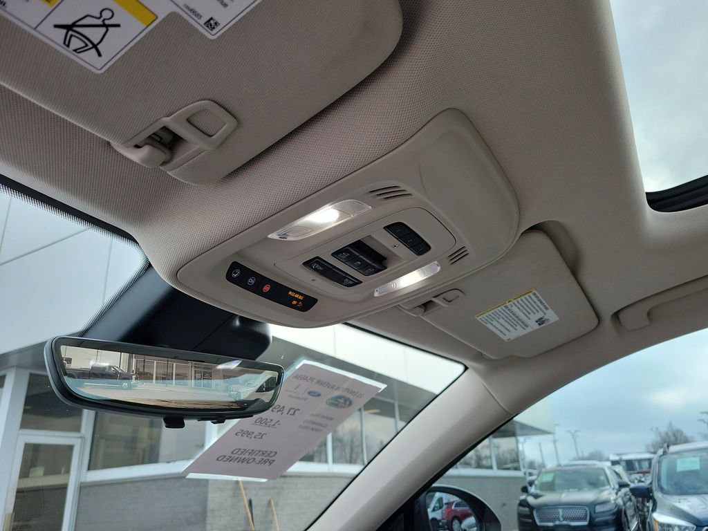 Used 2021 Buick Envision Avenir w/ Technology Package II image 30