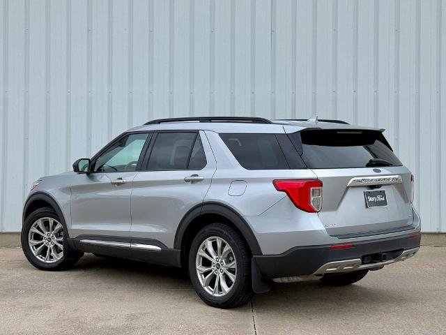 Certified 2020 Ford Explorer XLT w/ Equipment Group 202A AWD/4WD image 4