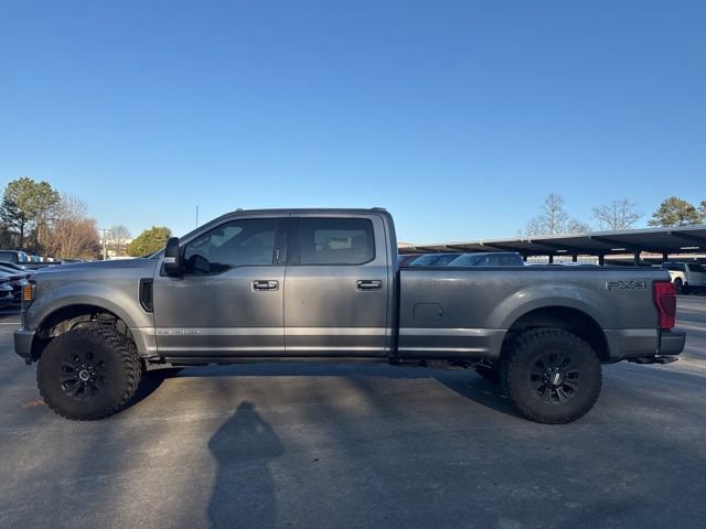 Certified 2022 Ford F350 Lariat w/ Black Appearance Package image 2
