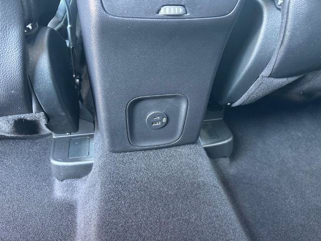 Certified 2022 Ford Escape SEL w/ Technology Package AWD/4WD image 10