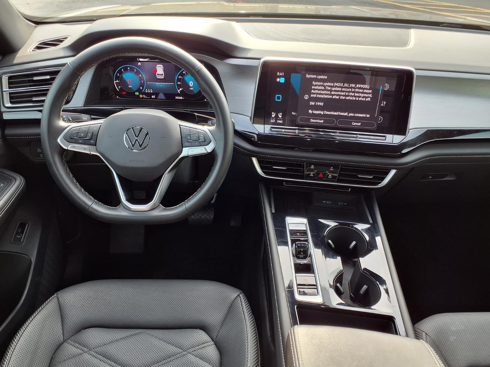 Used 2025 Volkswagen Atlas Cross Sport SE FWD image 13