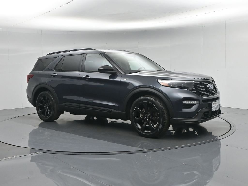 Certified 2023 Ford Explorer ST-Line w/ Class IV Trailer Tow Package RWD image 3