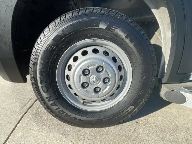 Used 2025 RAM ProMaster 2500 w/ U-Haul Equipment Group FWD image 9