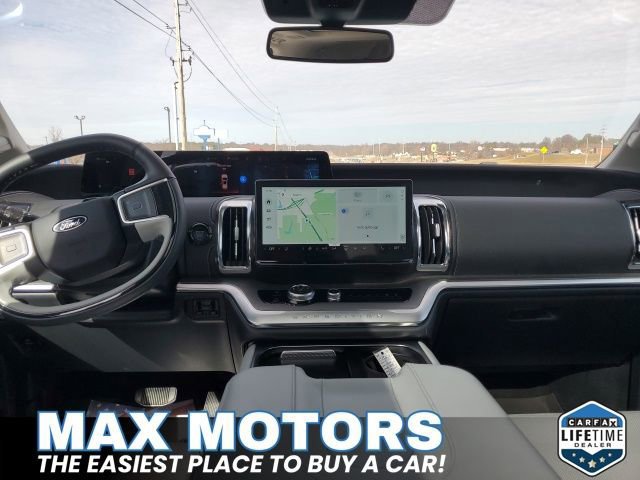 Certified 2025 Ford Expedition Platinum w/ Driver's Package image 22