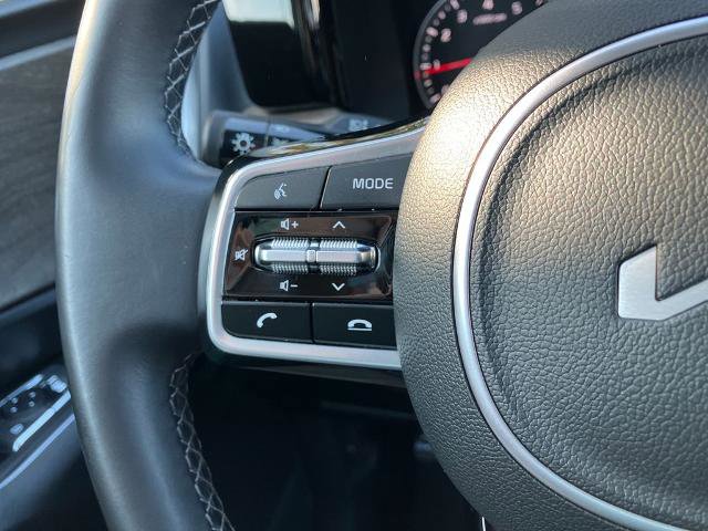 Used 2022 Kia Sorento S w/ Panoramic Sunroof Package AWD/4WD image 28