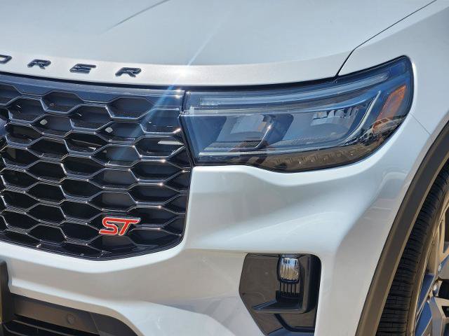 Certified 2026 Ford Explorer ST AWD/4WD image 7
