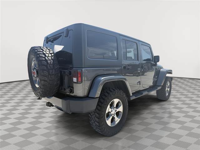 Used 2017 Jeep Wrangler Unlimited Sahara w/ Max Tow Package AWD/4WD image 7