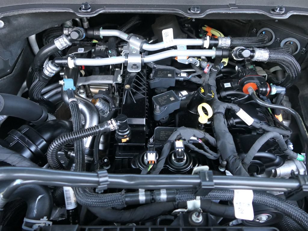 Certified 2023 Ford Explorer XLT w/ Equipment Group 202A RWD image 32