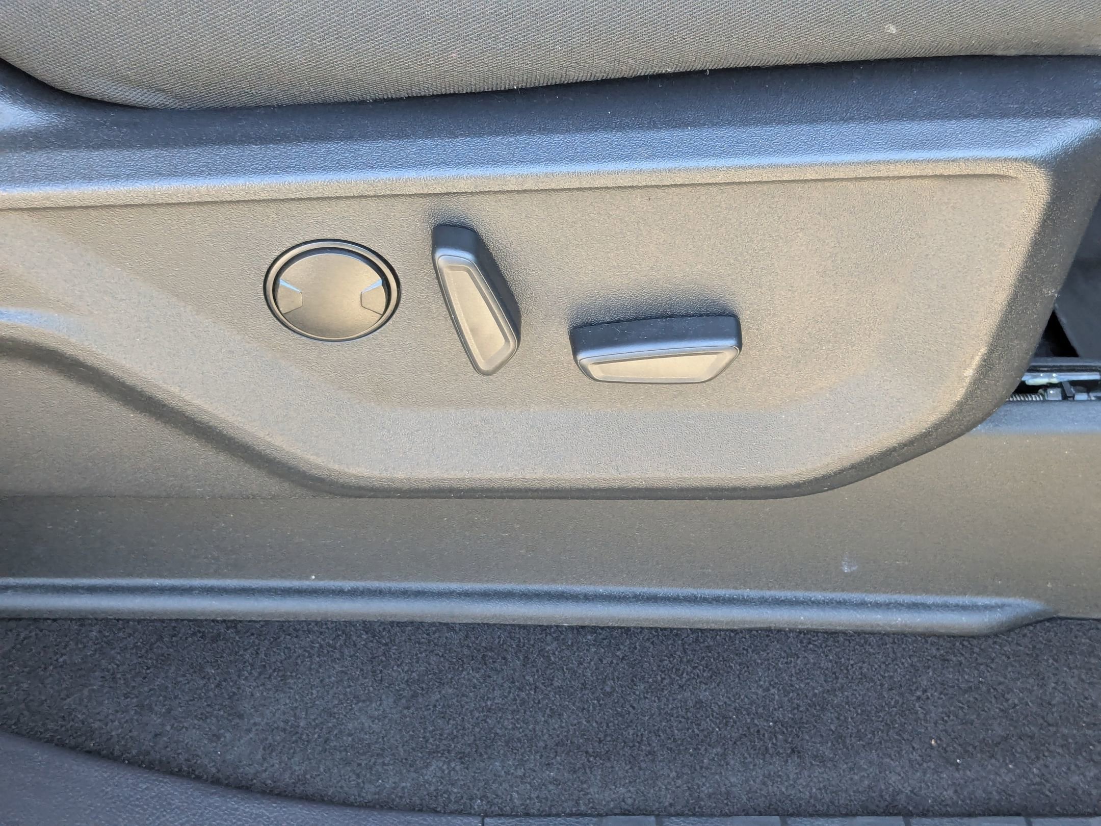 Certified 2023 Ford F150 XLT w/ Equipment Group 302A High image 39