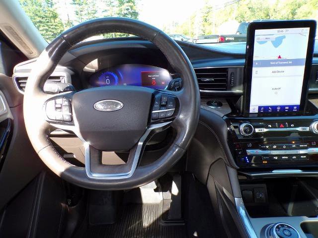 Certified 2021 Ford Explorer Platinum w/ Equipment Group 601A image 14