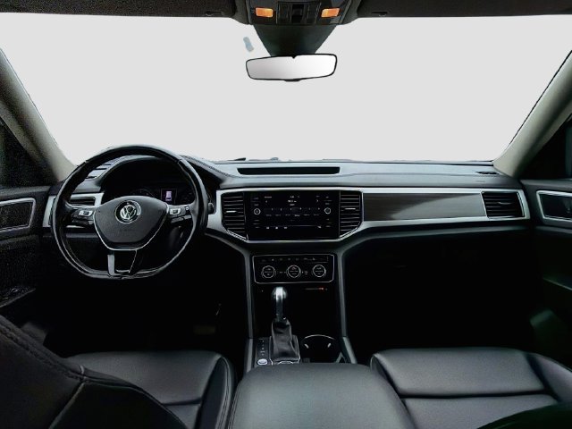 Used 2018 Volkswagen Atlas SEL AWD/4WD image 16