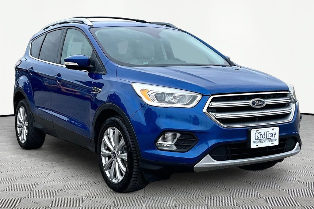 Certified 2017 Ford Escape Titanium FWD image 12