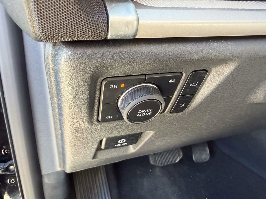 Certified 2025 Ford Expedition Active image 11