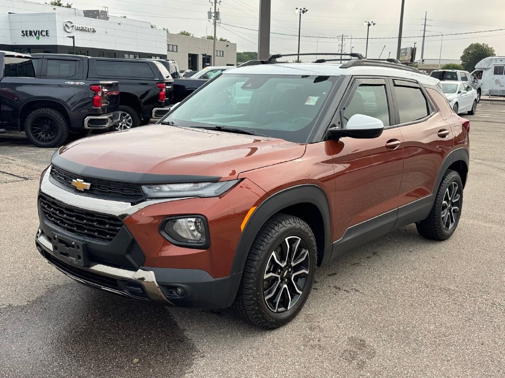 Used 2021 Chevrolet TrailBlazer ACTIV w/ Convenience Package AWD/4WD image 2