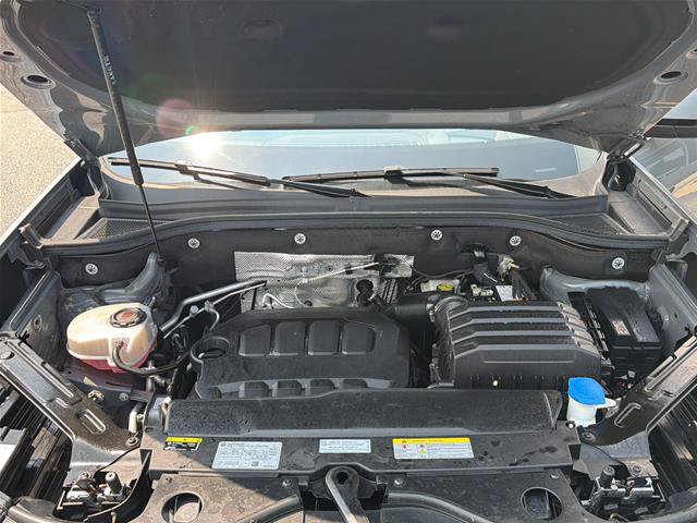 Used 2024 Volkswagen Atlas Peak Edition SEL AWD/4WD image 10