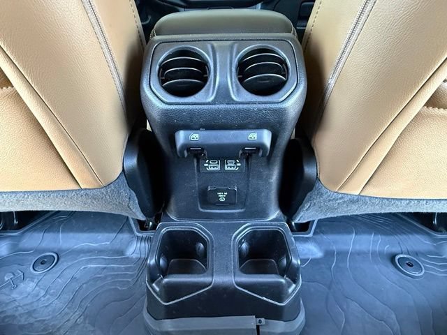 Used 2023 Jeep Gladiator Overland w/ Popular Equipment Package AWD/4WD image 18