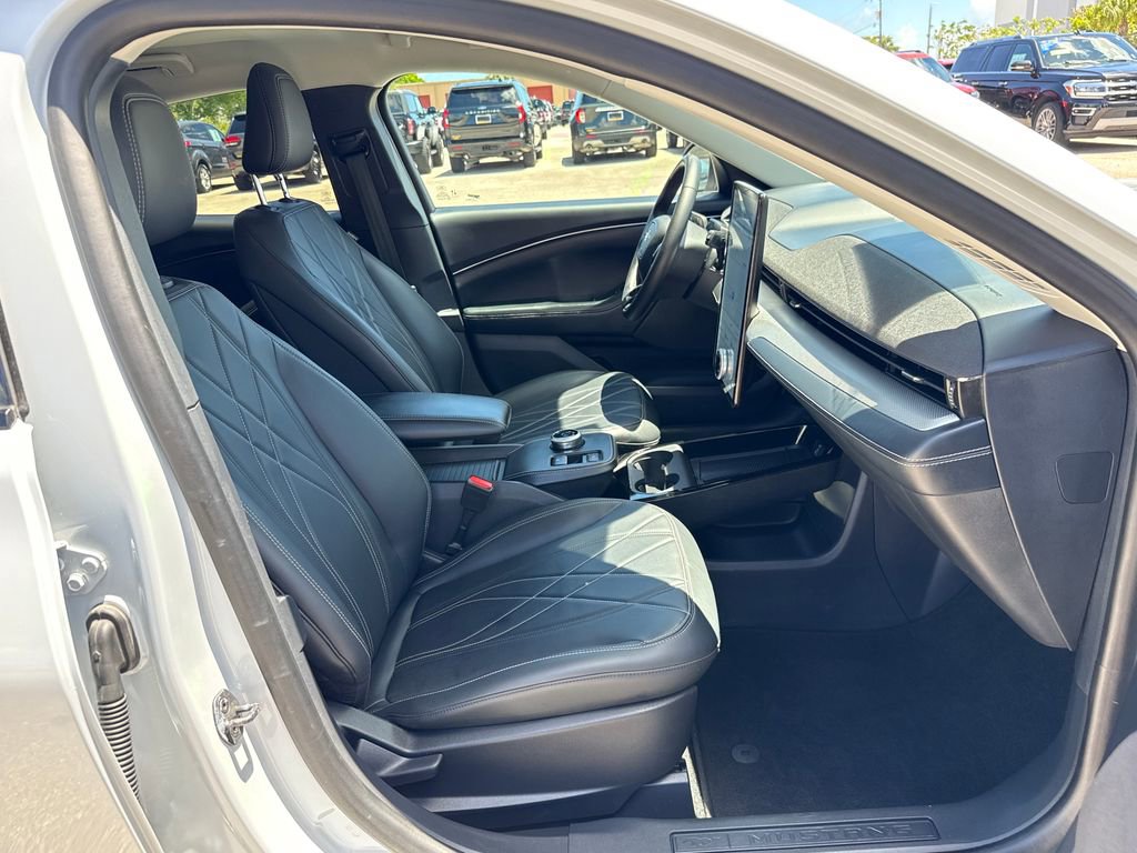 Certified 2023 Ford Mustang Mach-E Select image 27