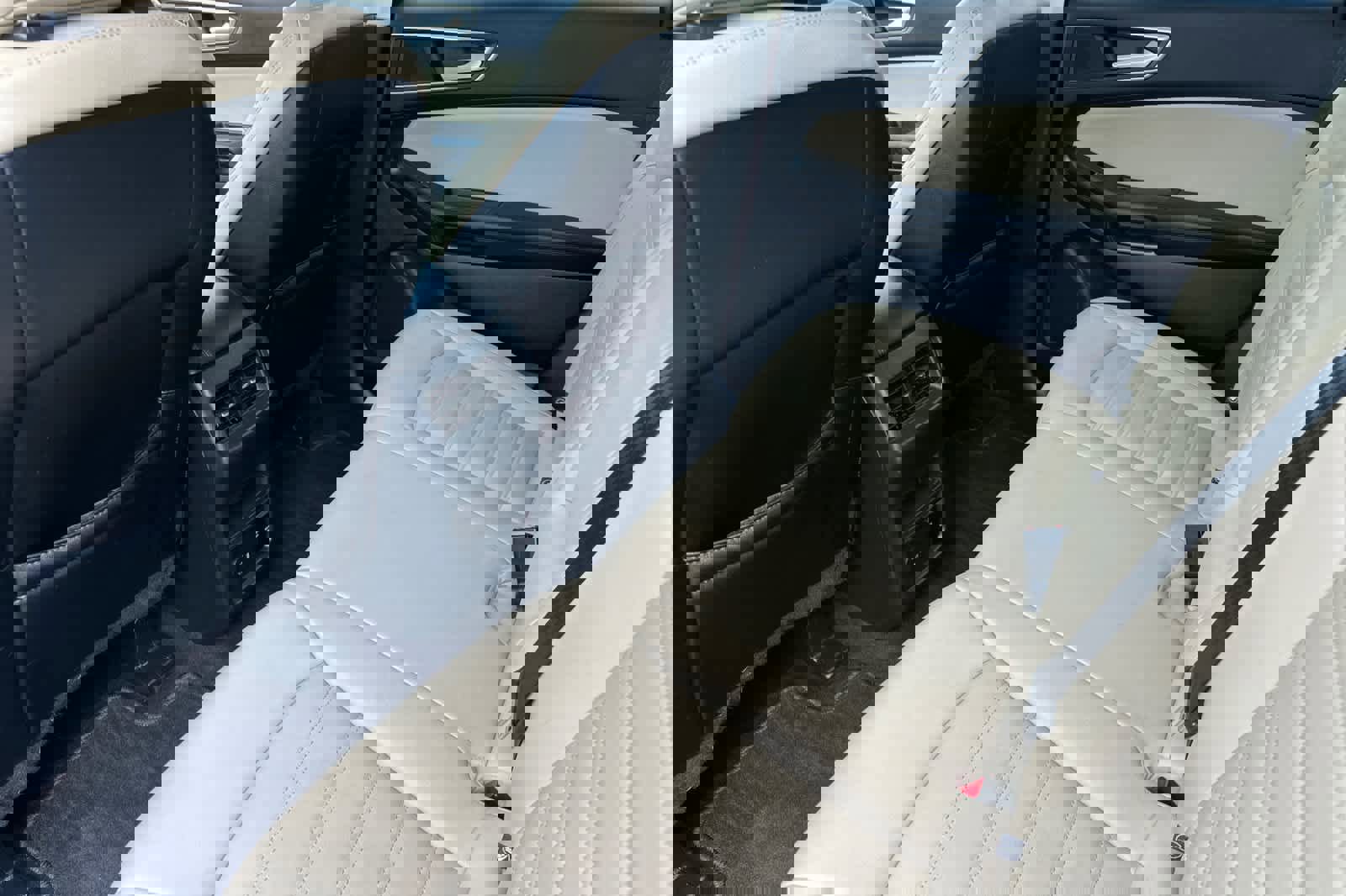 Certified 2022 Ford Edge SEL w/ Convenience Package image 10