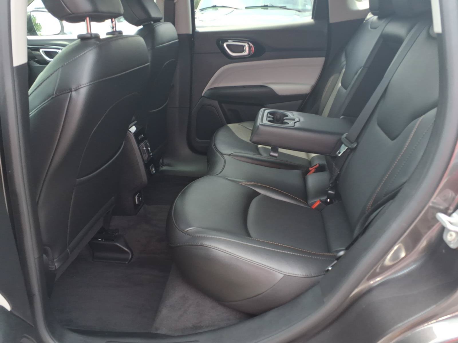 Used 2022 Jeep Compass Limited AWD/4WD image 21