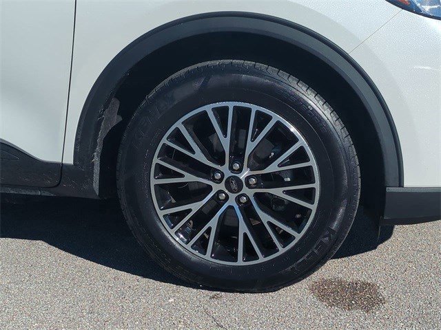 Certified 2023 Ford Escape SE image 11