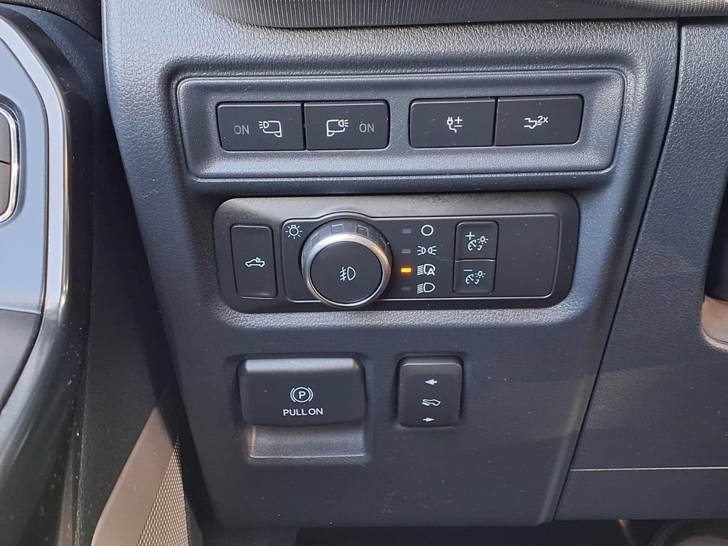Certified 2022 Ford F150 Platinum AWD/4WD image 24