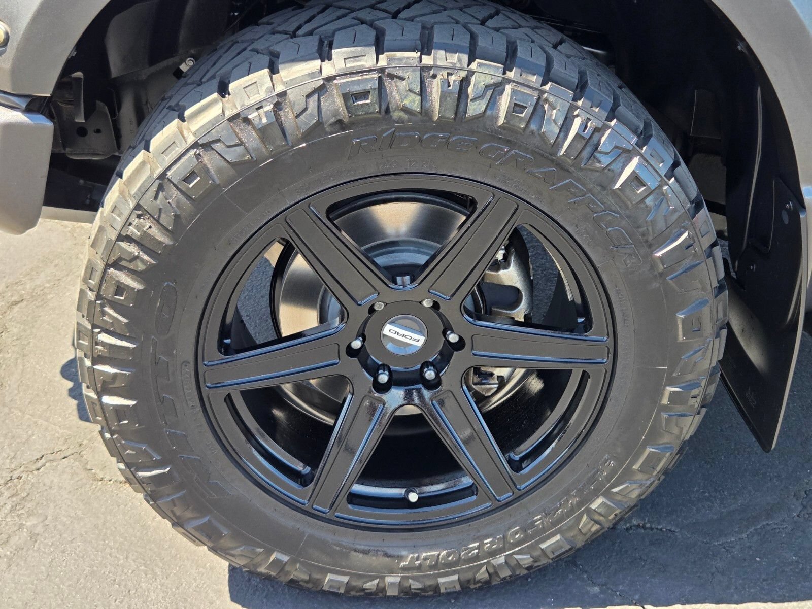 Certified 2018 Ford F150 Raptor w/ Equipment Group 802A Luxury AWD/4WD image 9