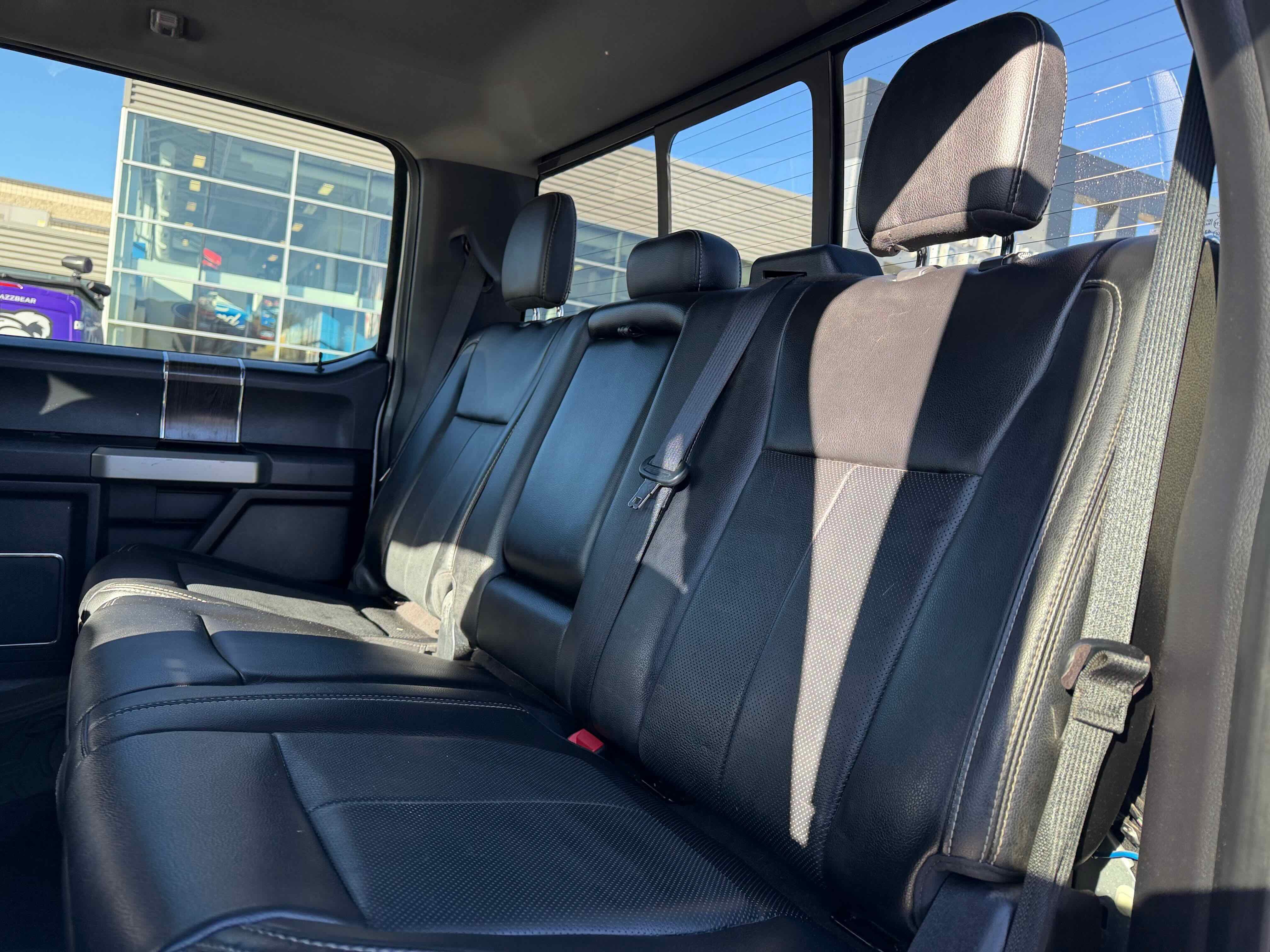 Certified 2020 Ford F350 Lariat w/ Lariat Ultimate Package image 28