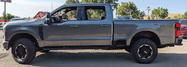 Certified 2025 Ford F250 Platinum w/ Tremor Off-Road Package AWD/4WD image 5