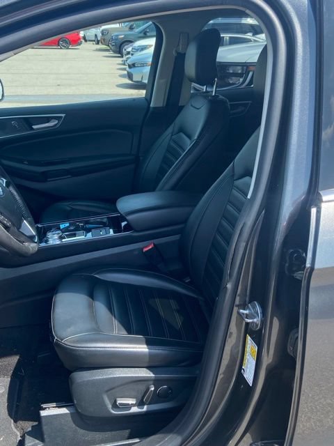 Certified 2019 Ford Edge SEL w/ Equipment Group 201A FWD image 5