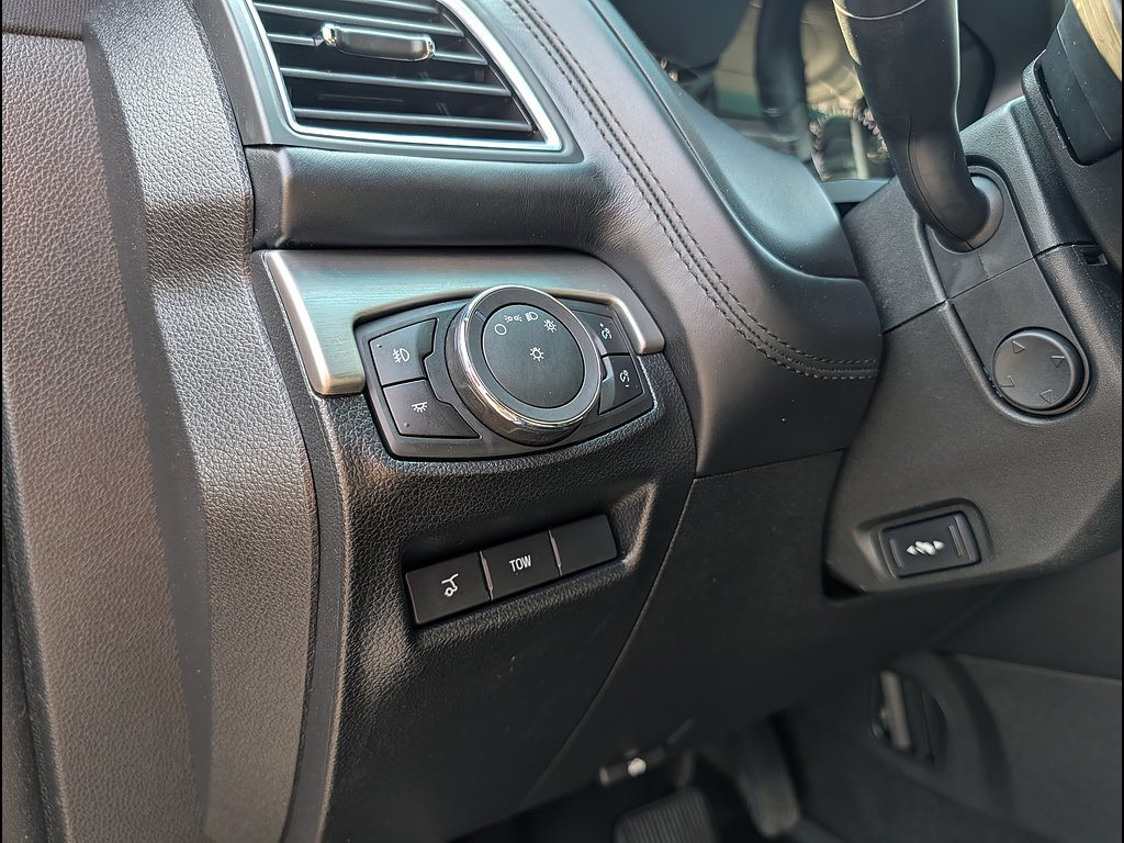Certified 2019 Ford Explorer Platinum AWD/4WD image 30