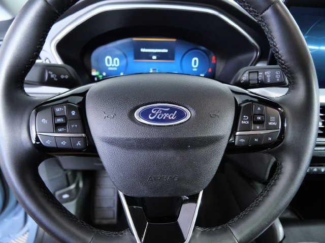 Certified 2025 Ford Escape Platinum AWD/4WD image 21