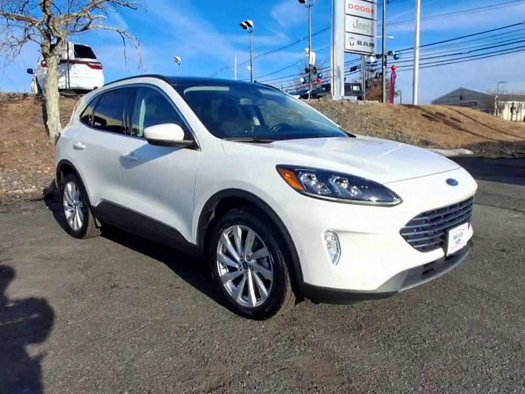 Certified 2022 Ford Escape Titanium w/ Titanium Elite Package image 12