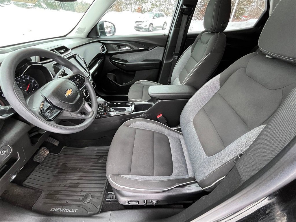 Used 2022 Chevrolet TrailBlazer LT w/ Convenience Package image 10