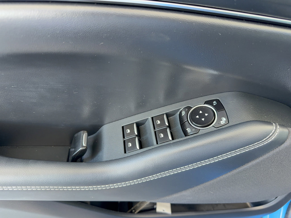 Certified 2022 Ford Mustang Mach-E Select w/ Comfort/Technology Package RWD image 9