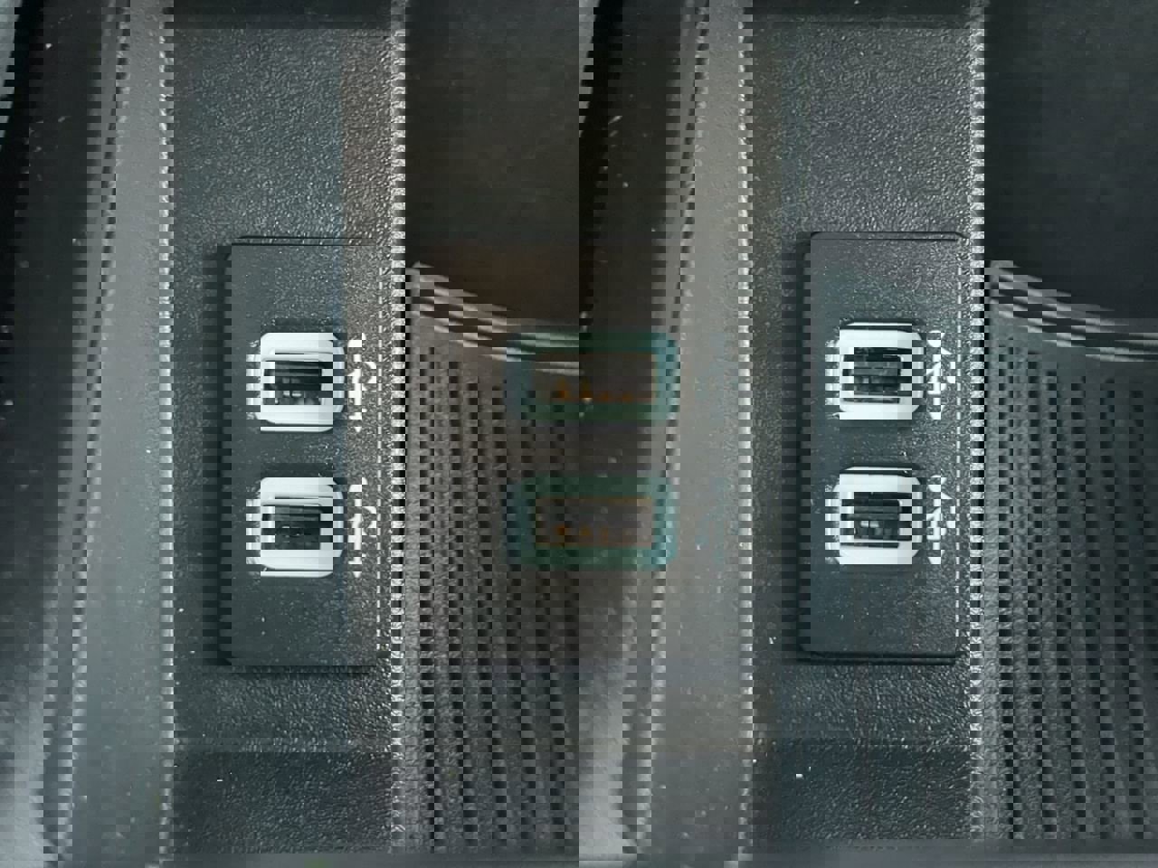 Certified 2018 Ford F150 XLT w/ Equipment Group 302A Luxury image 20