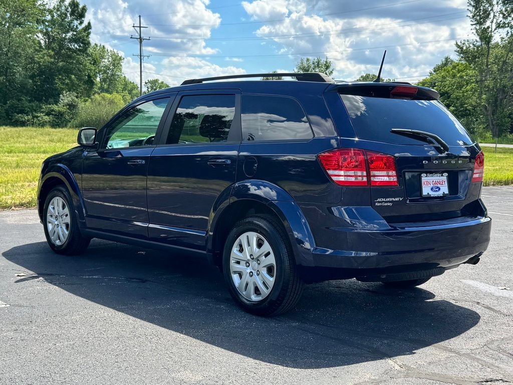 Used 2019 Dodge Journey SE FWD image 13