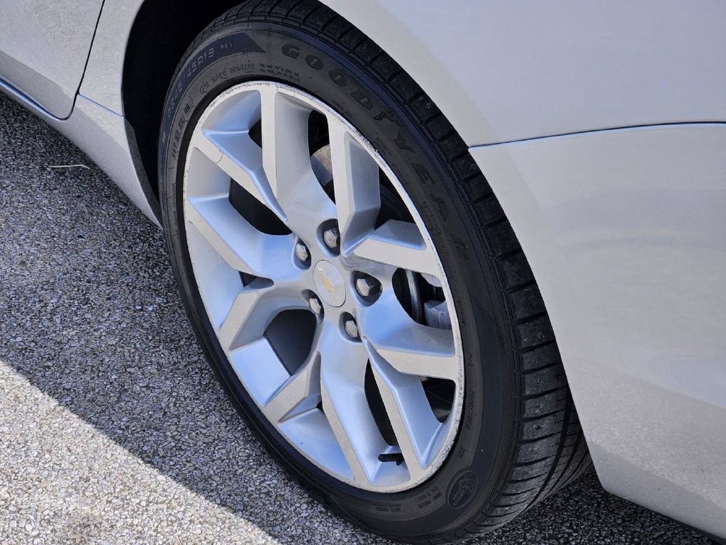 Used 2019 Chevrolet Impala Premier FWD image 7