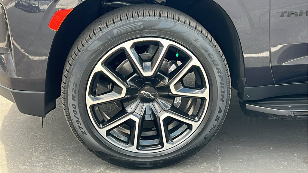 Used 2023 Chevrolet Tahoe RST w/ Luxury Package RWD image 8