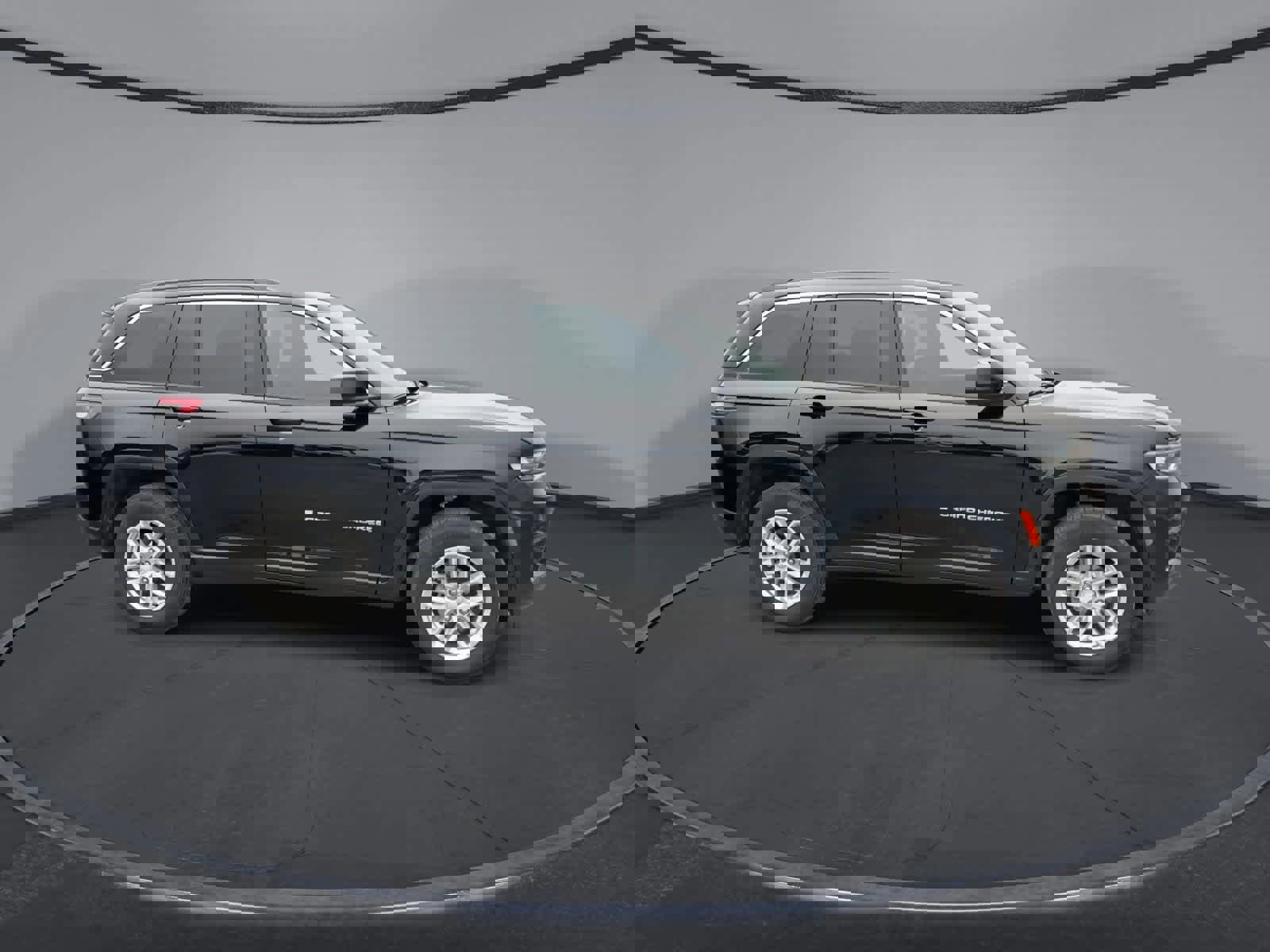 Used 2025 Jeep Grand Cherokee Laredo X image 2