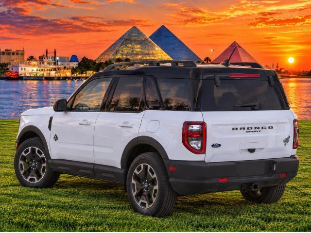 Certified 2022 Ford Bronco Sport Outer Banks w/ Tech Package AWD/4WD image 7