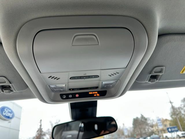 Used 2020 Chevrolet Equinox LT w/ Driver Convenience Package image 68