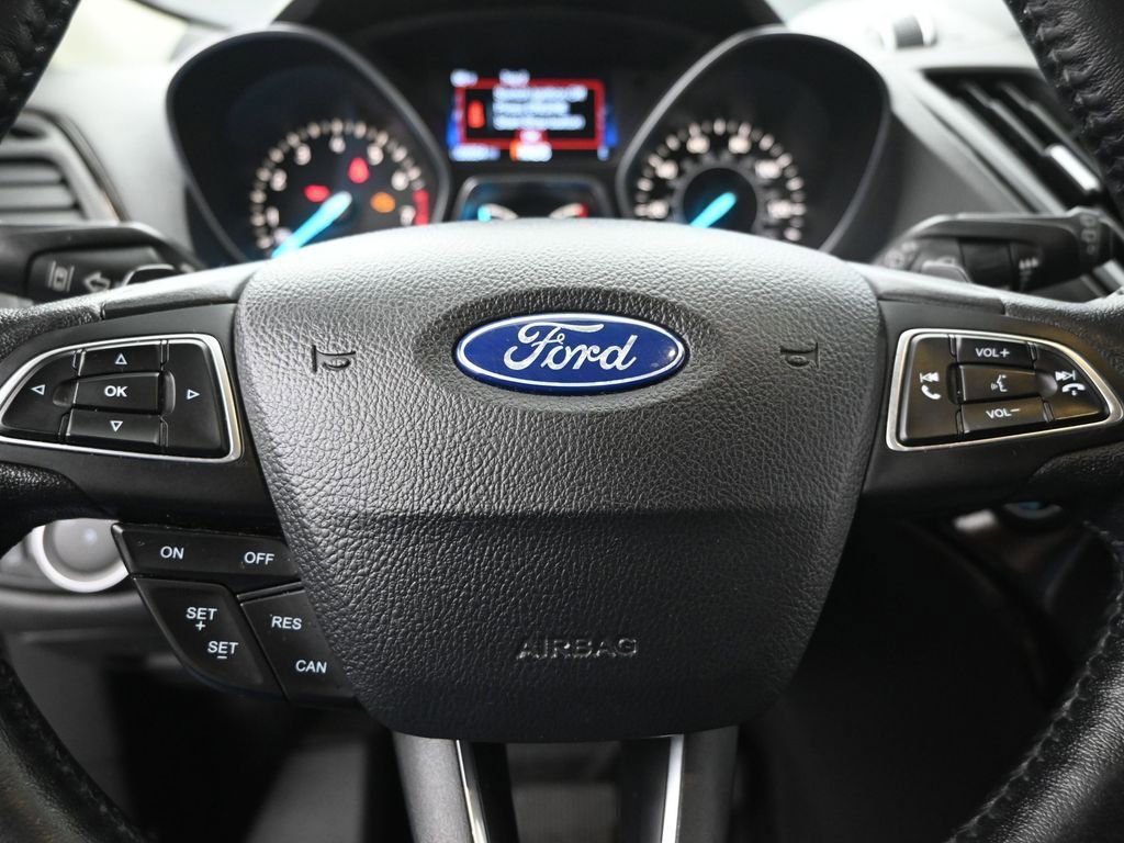 Certified 2017 Ford Escape Titanium w/ Equipment Group 301A image 19