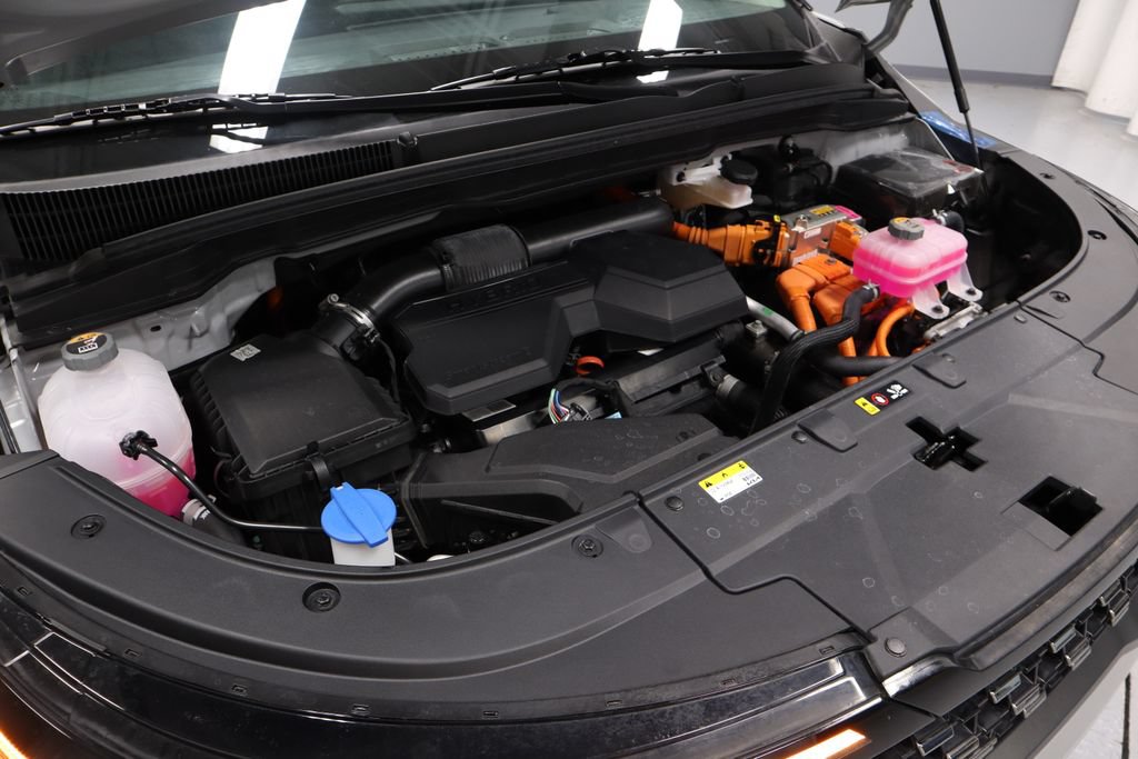 Used 2026 Kia Carnival SX w/ SX Dark Edition Package FWD image 16