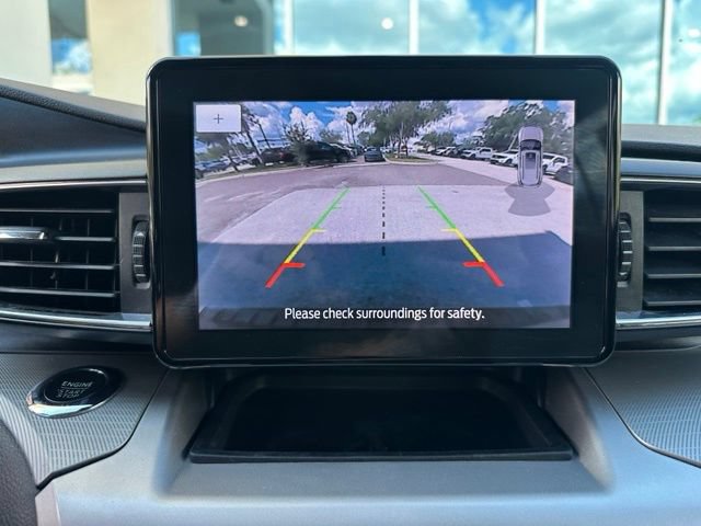 Certified 2022 Ford Explorer XLT w/ Equipment Group 202A RWD image 21