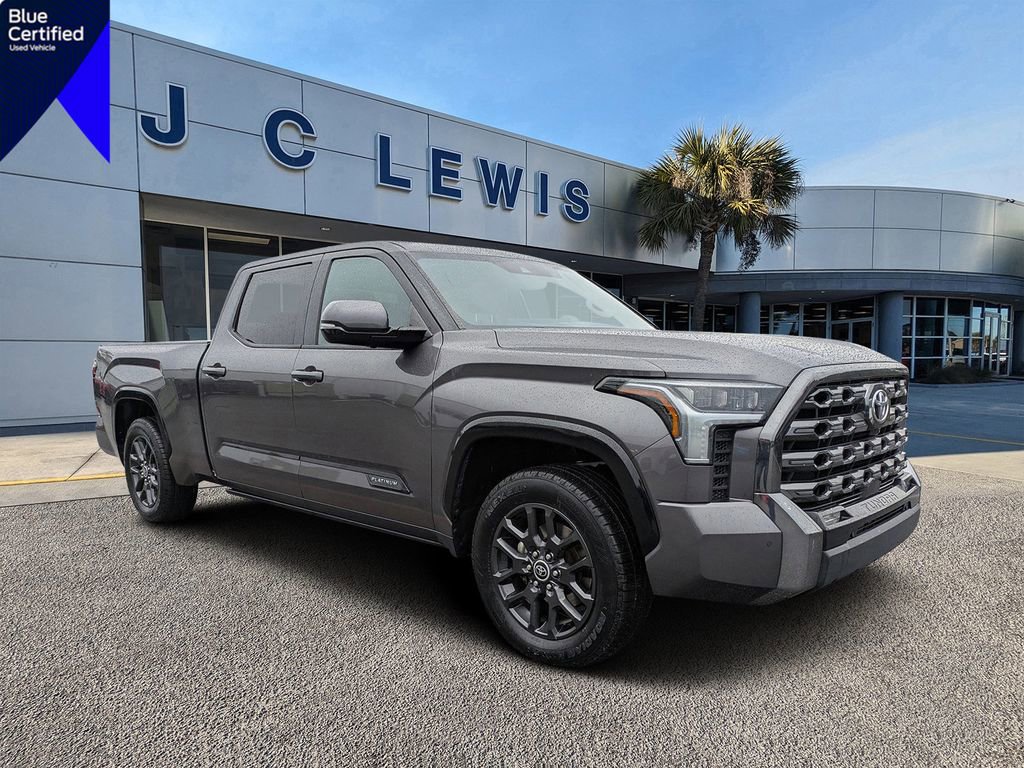Used 2022 Toyota Tundra Platinum image 1