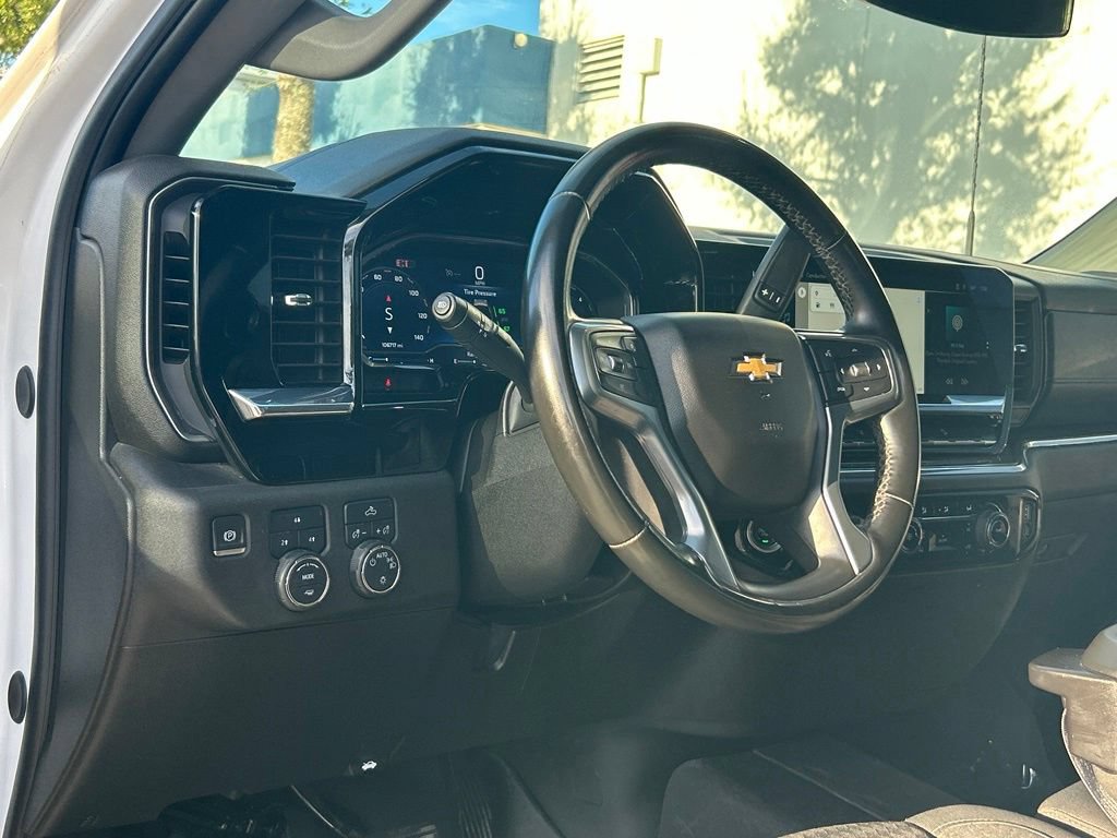 Used 2024 Chevrolet Silverado 2500 LT AWD/4WD image 37