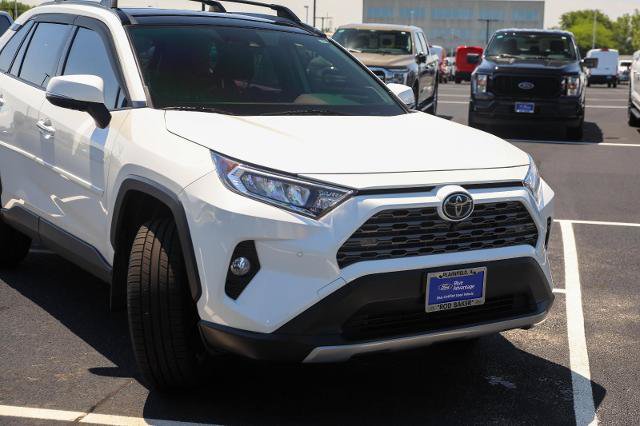 Used 2021 Toyota RAV4 Limited AWD/4WD image 4