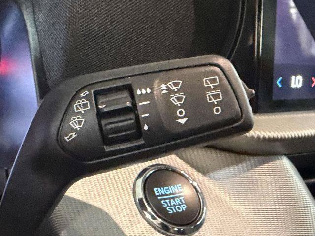 Certified 2025 Ford Explorer Active w/ Active Comfort Package AWD/4WD image 25